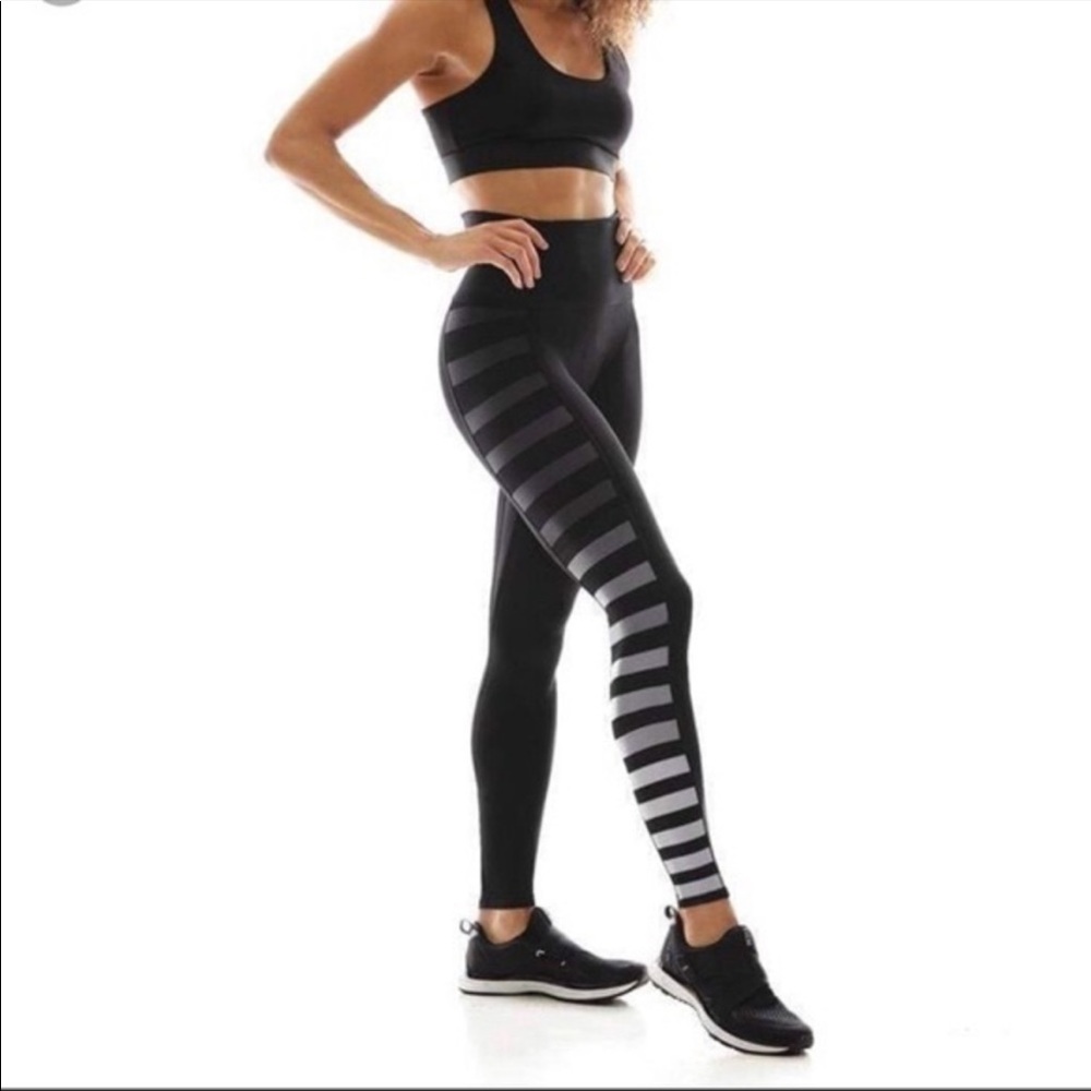 K-Deer Ombré Side Striped Leggings